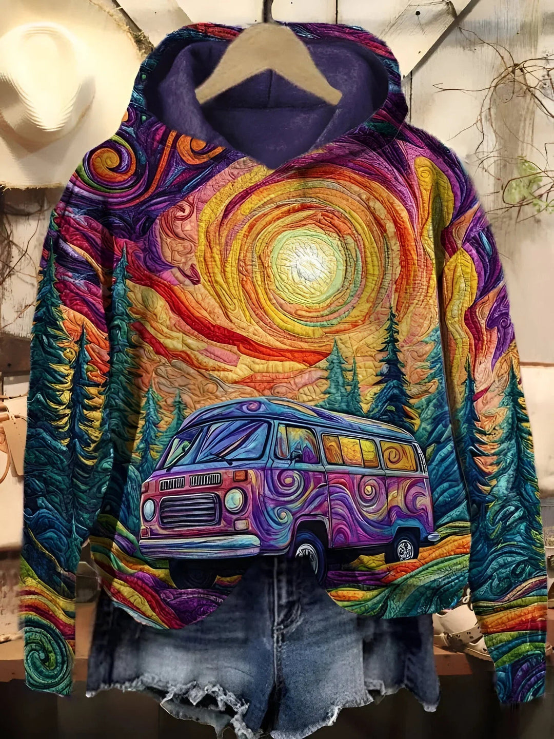 Mariska | Retro Hoodie – Colorful Roadtrip Style