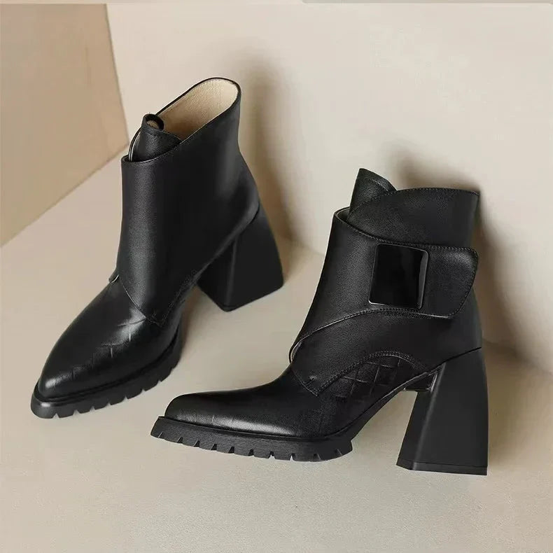 Michelle | Bequeme und elegante moderne Stiefel mit Blockabsatz