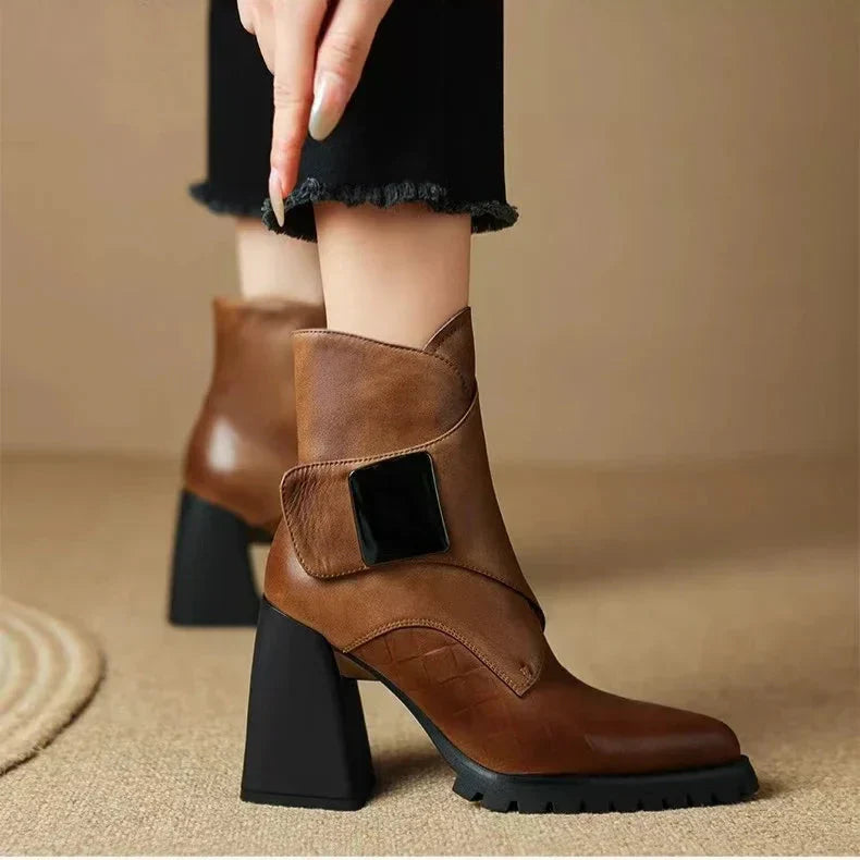 Michelle | Bequeme und elegante moderne Stiefel mit Blockabsatz