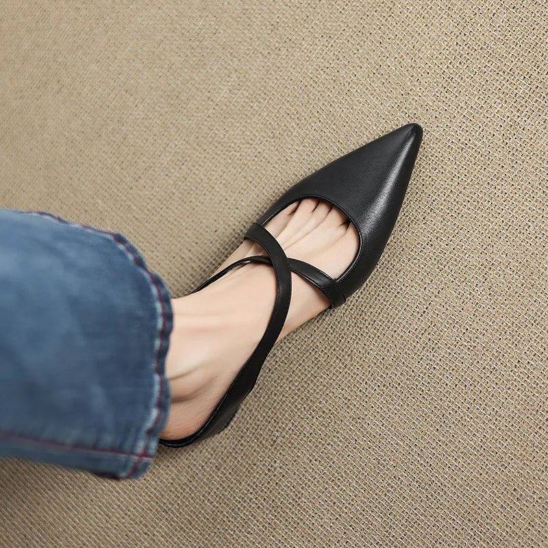Celestia | Mules con cinturini incrociati e punta affusolata