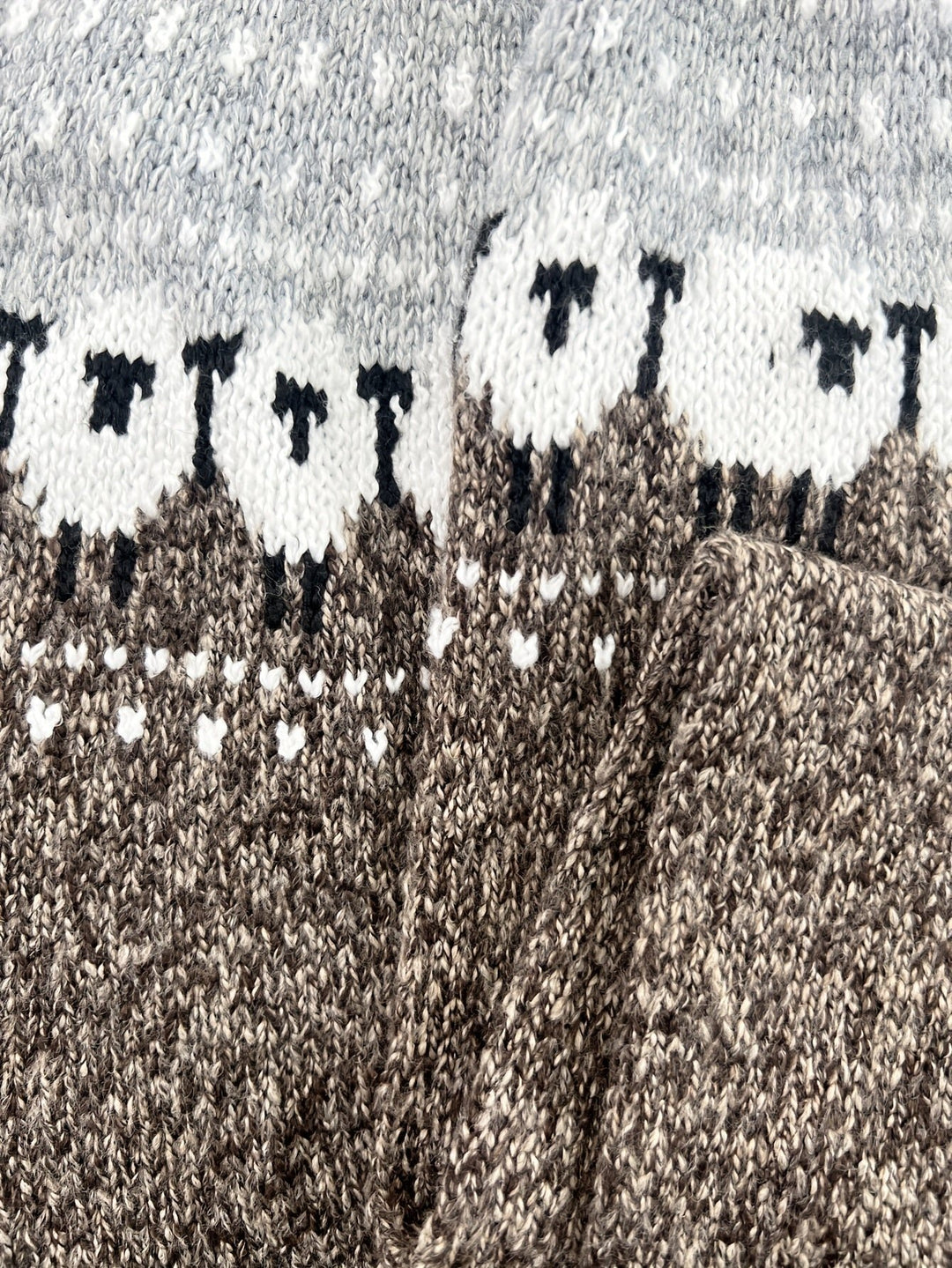 Jolene | Chunky Knit Sweater with Sheep Jacquard Pattern