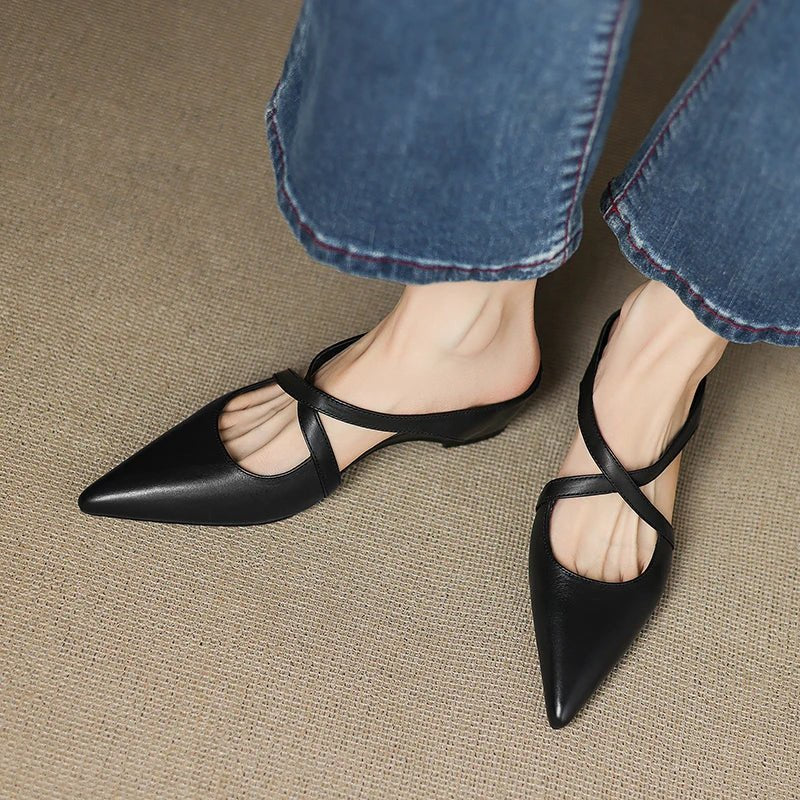 Celestia | Mules con cinturini incrociati e punta affusolata