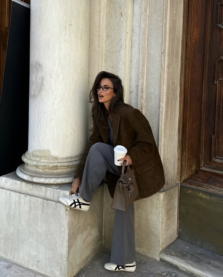 Seraphina | Blazer classico in pelle scamosciata dallo stile intramontabile