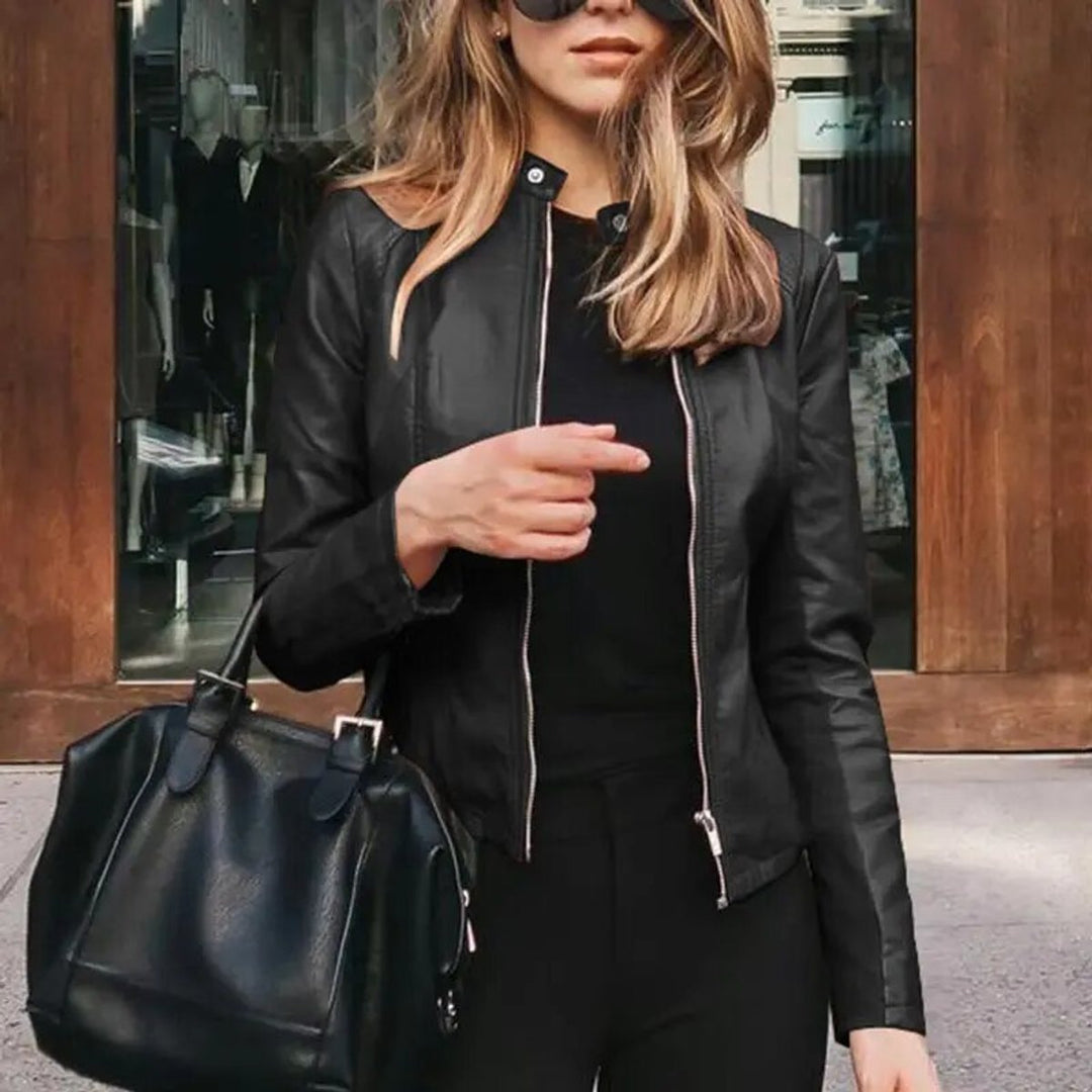 Phoebe | Slim-Fit Faux Leather Jacket – Stylish Cropped Cut for Women