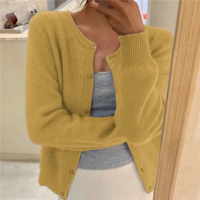 Elowen | Soft Knit Relaxed-Fit Button-Front Cardigan