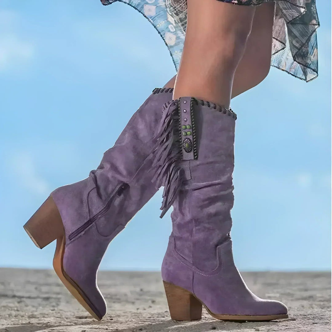 Solstice | Westernstiefel für Damen aus Veloursleder mit Fransen, knöchelhohem Schaft und Blockabsatz
