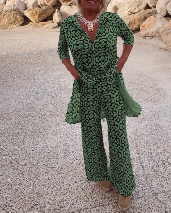 Aurielle | Completo con stampa, top a maniche a 3/4 con scollo a V e pantaloni a gamba larga