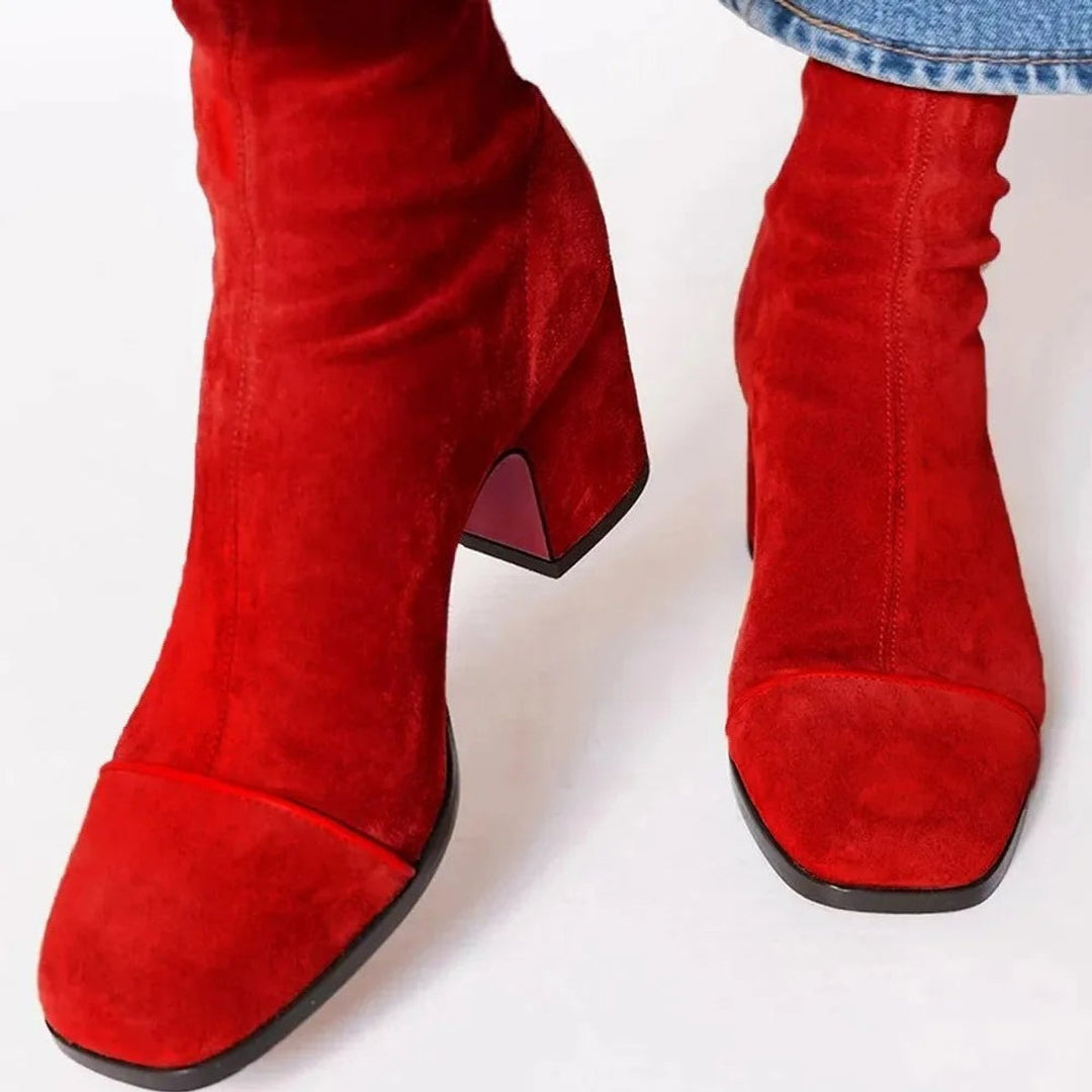 Velmira | Markante Ankle Boots für Damen aus Veloursleder mit Leopardenmuster an der Zehenpartie