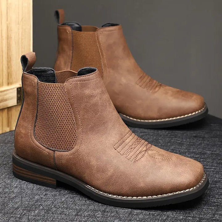 Bramwell | Stilvolle braune orthopädische Chelsea-Boots aus Kunstleder für Herren