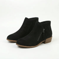 Aurelia | Stivaletti eleganti da donna effetto suede con nappine