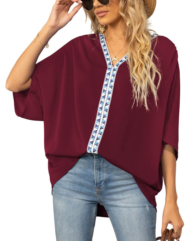 Aurelia | Legeres Tunika-Oberteil mit geometrischem Print und V-Ausschnitt