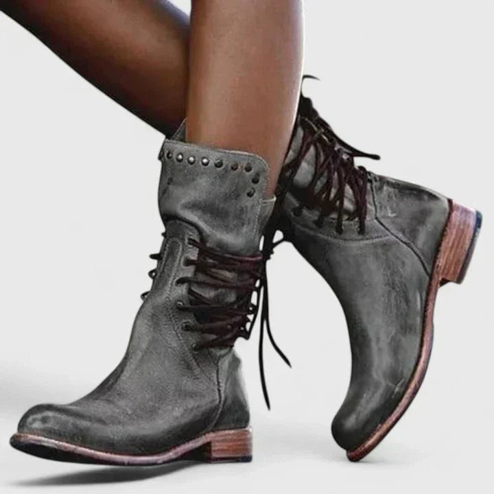 Vespera | Stivali da donna vintage alti fino al ginocchio, con lacci e borchie