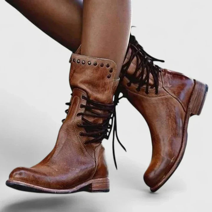 Vespera | Stivali da donna vintage alti fino al ginocchio, con lacci e borchie