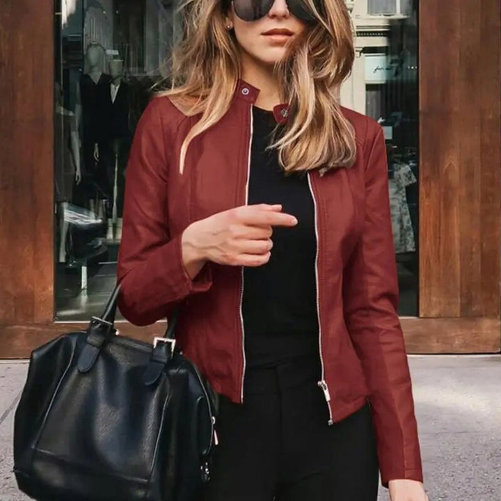 Phoebe | Slim-Fit Faux Leather Jacket – Stylish Cropped Cut for Women