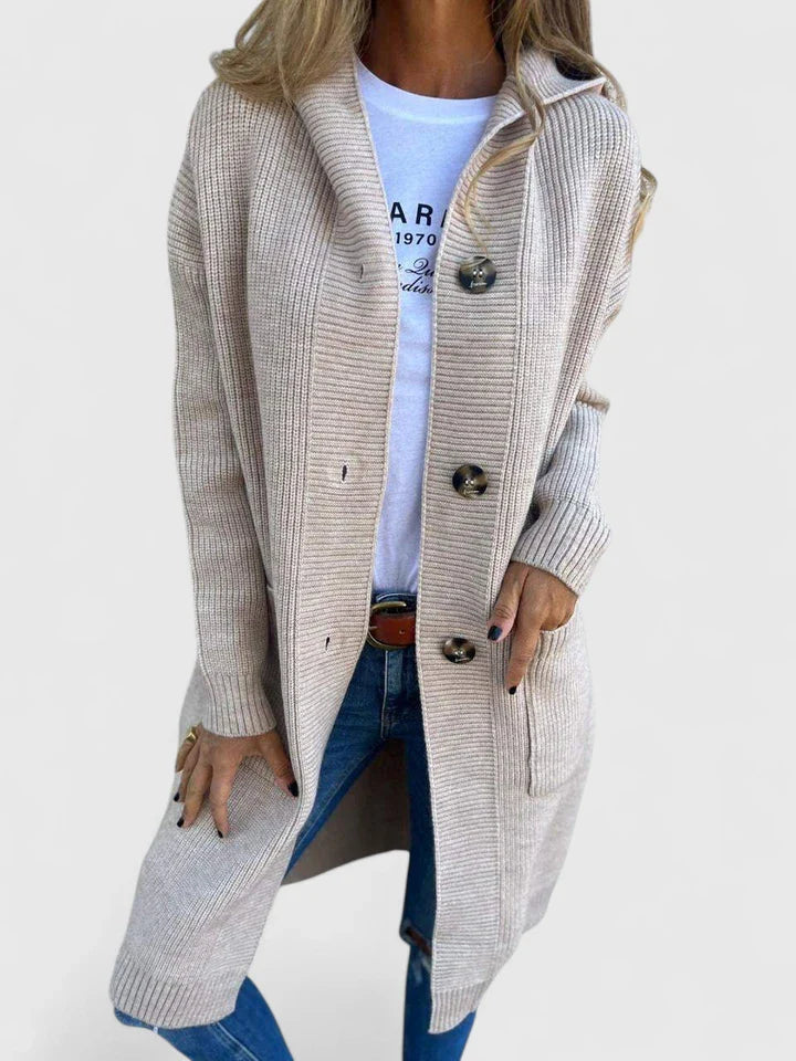 Corinne | Lang geschnittener Strickcardigan mit Knöpfen