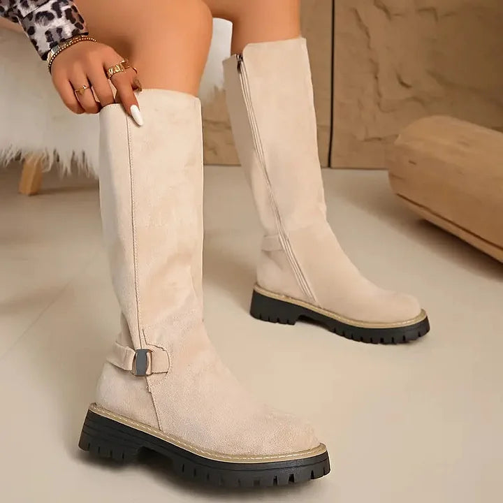 Ellisienne | Elegante Stiefel für Damen in Velourslederoptik mit knöchelhohem Schaft und Profilsohle