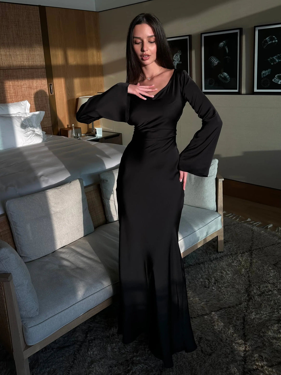 Amara | Sophisticated and Elegant Fitted Long Sleeve Maxi Dress 5