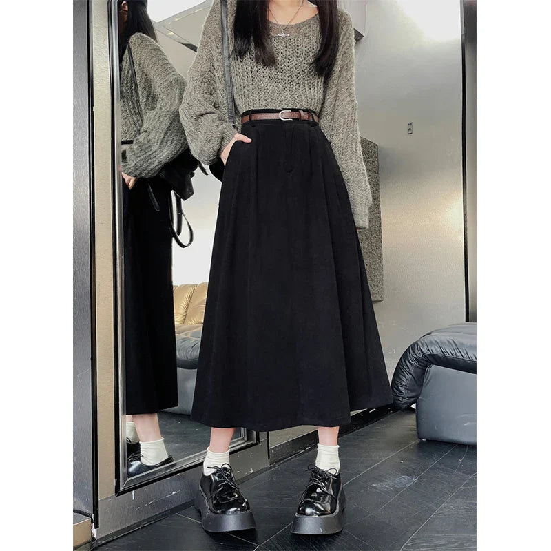 Amelia | Black Midi Skirt – Elegant, Comfortable & Pleated Design 0