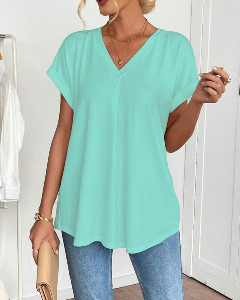 Amelia | Slimming V-Neck T-Shirt for Effortless Style 2