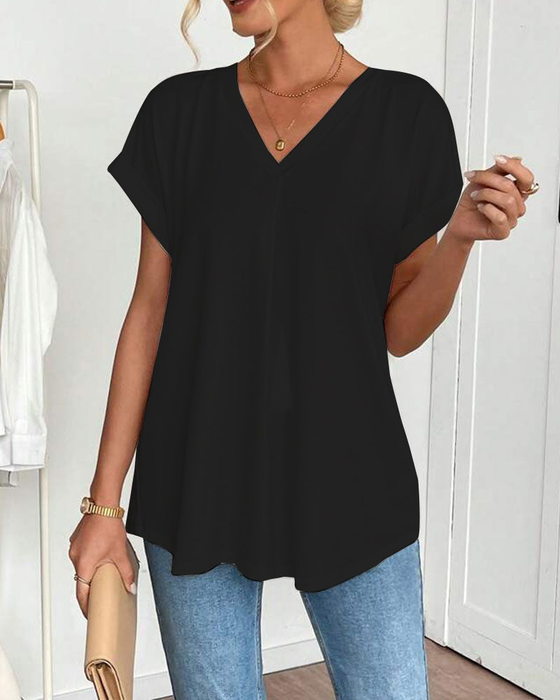 Amelia | Slimming V-Neck T-Shirt for Effortless Style 3