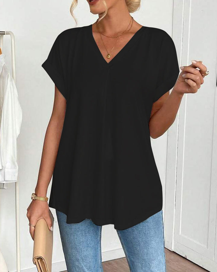 Amelia | Slimming V-Neck T-Shirt for Effortless Style 3