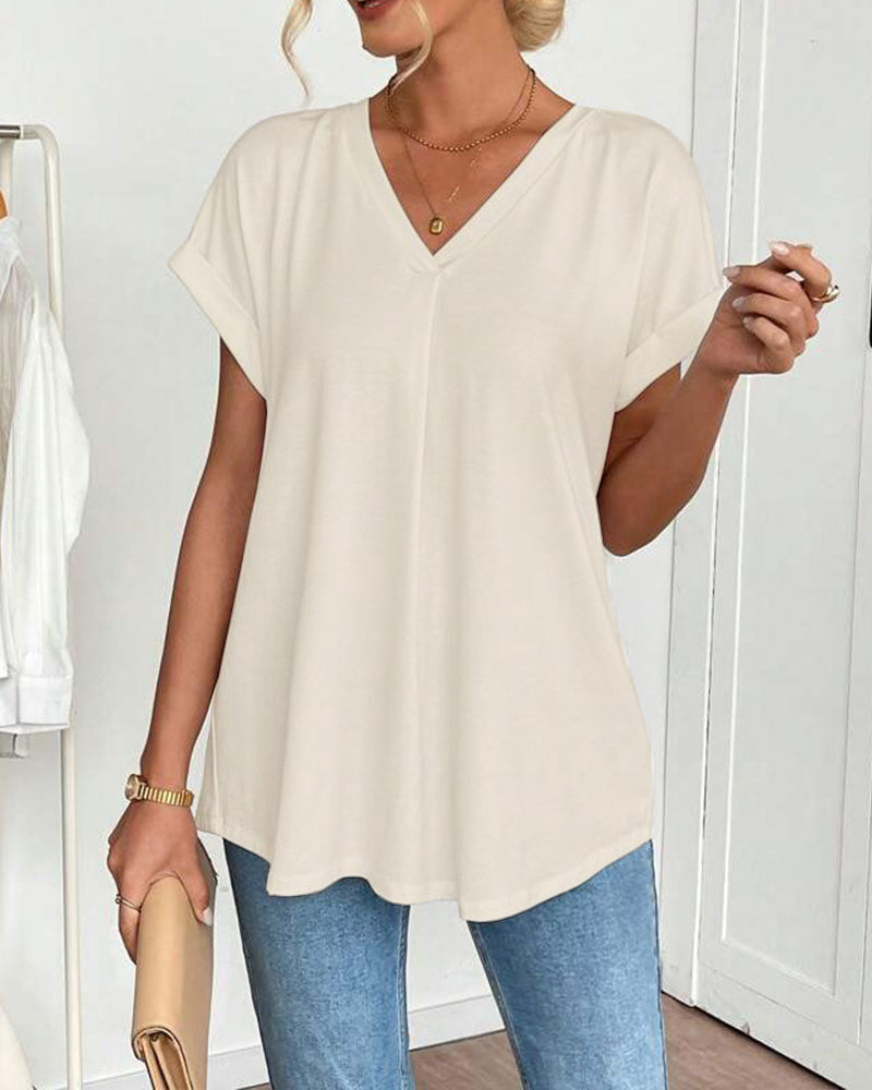 Amelia | Slimming V-Neck T-Shirt for Effortless Style 4