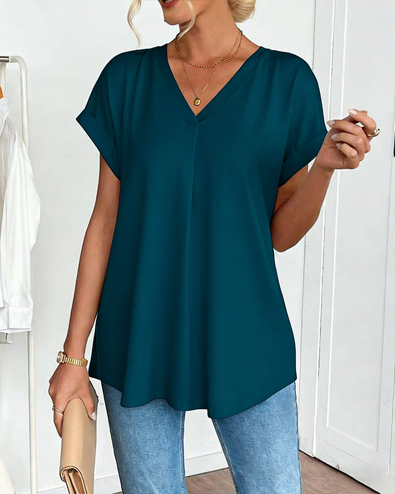 Amelia | Slimming V-Neck T-Shirt for Effortless Style 6