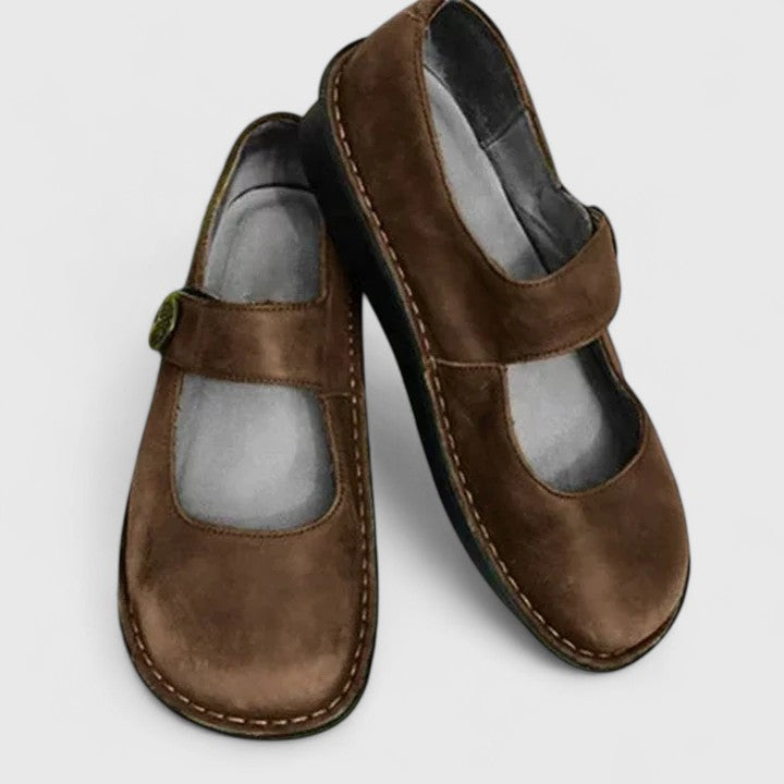Amelie | Comfortable & Stylish Orthopedic Shoes for Women 3