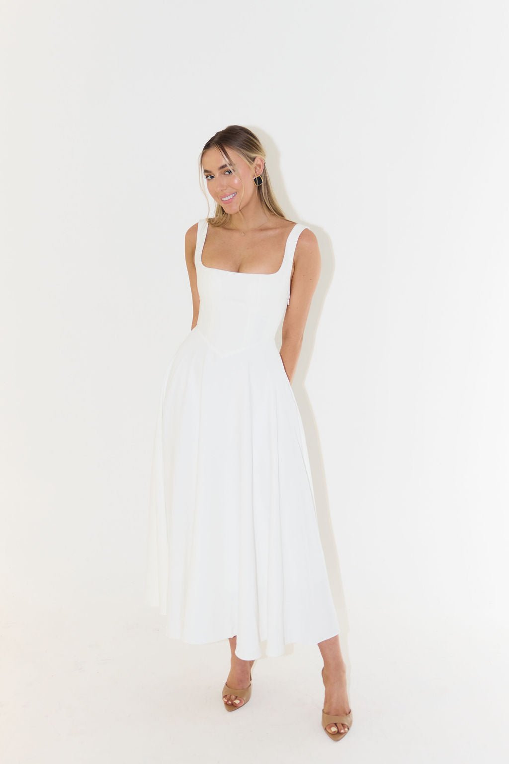 Aurelia | Elegant Square Neckline Sleeveless A-Line Midi Dress 0