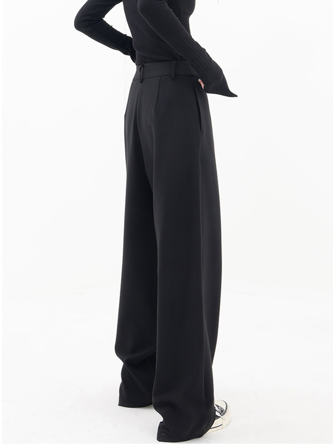 Baukje | Elegant Asymmetrical Trousers for Women 5