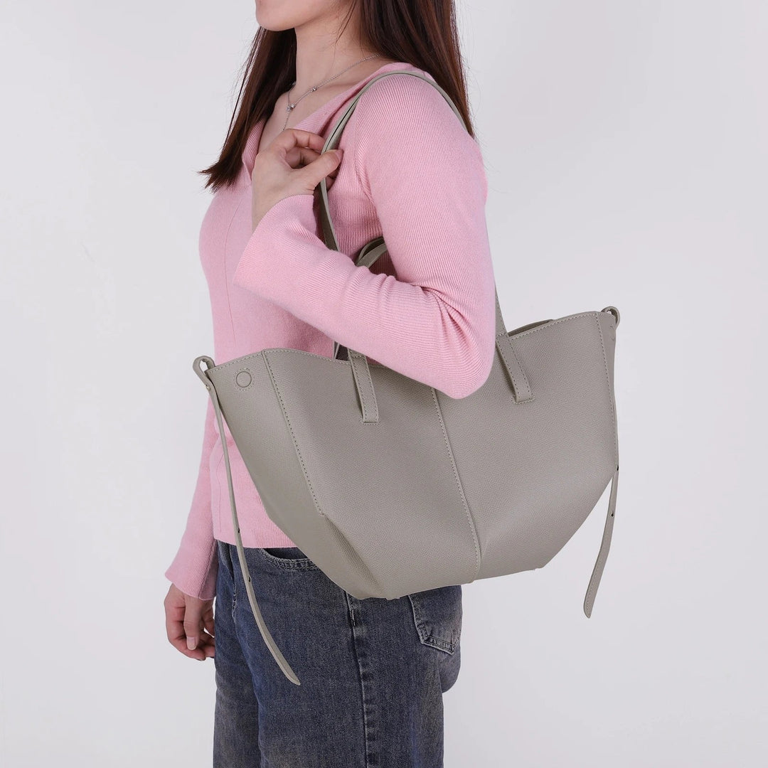 Camille | Oversized Vintage PU Leather Tote Bag 5