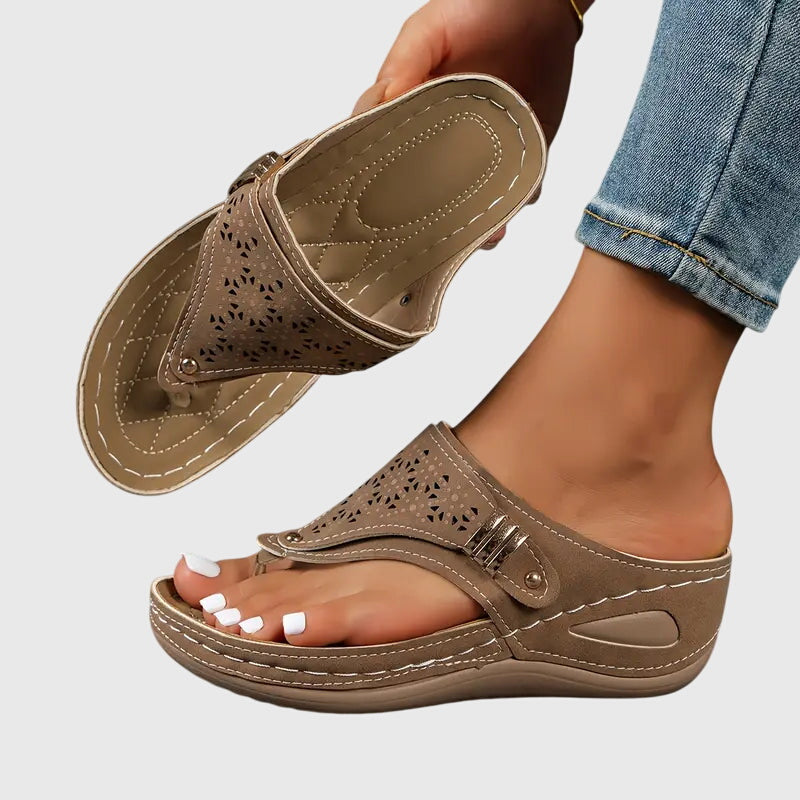 Charlotte | Stylish And Supportive Orthopedic Sandals 1