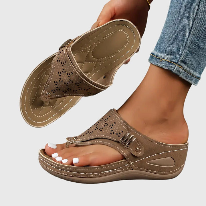 Charlotte | Stylish And Supportive Orthopedic Sandals 1