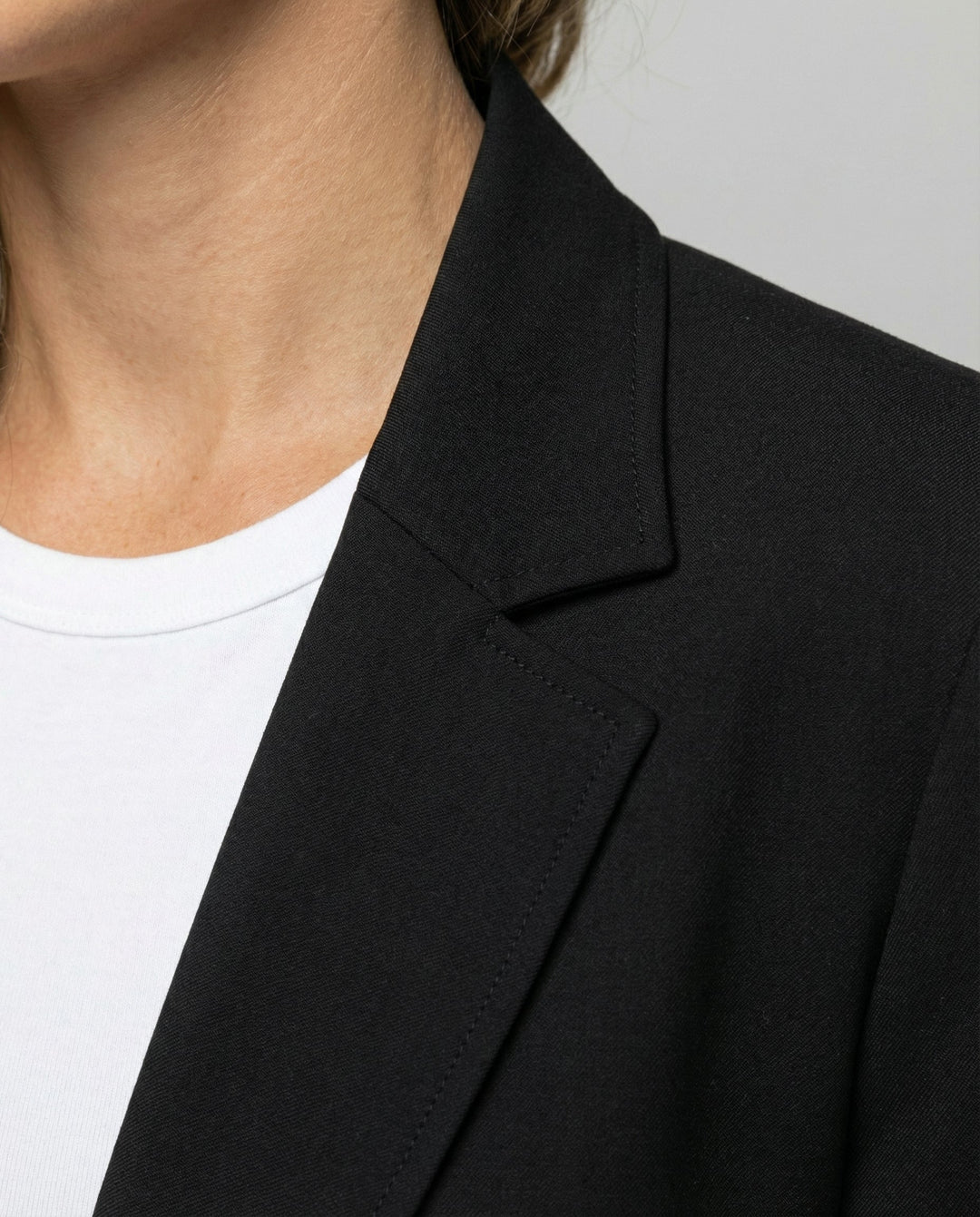 Clara | Elegant & Versatile Women's Two-Piece Suit 3
