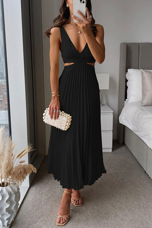 Elysia | Maxi Dress Black Floral Elegant Flowing Feminine Fit 1