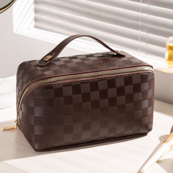 Jade | Stylish Checked Pattern Travel Toiletry Bag 4