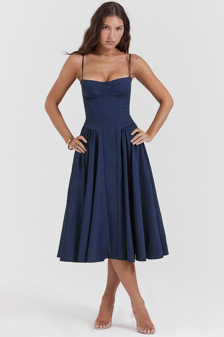 Jessika | Elegant corset dress with a flowing silhouette 0
