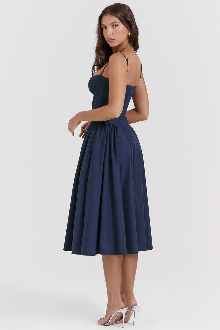 Jessika | Elegant corset dress with a flowing silhouette 7