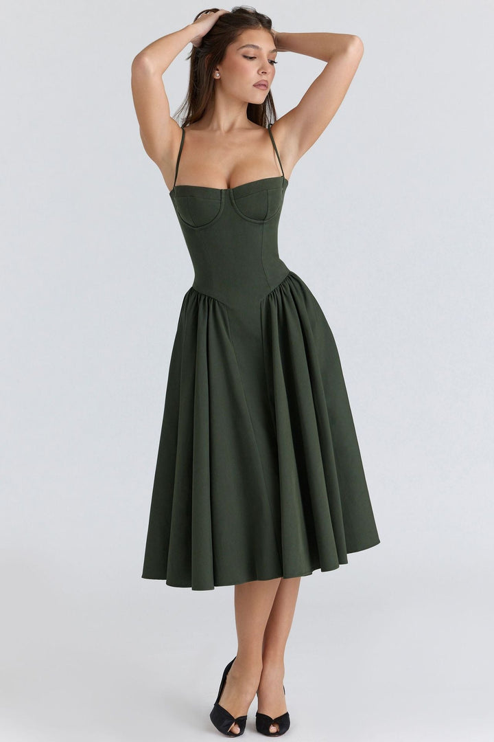 Jessika | Elegant corset dress with a flowing silhouette 9