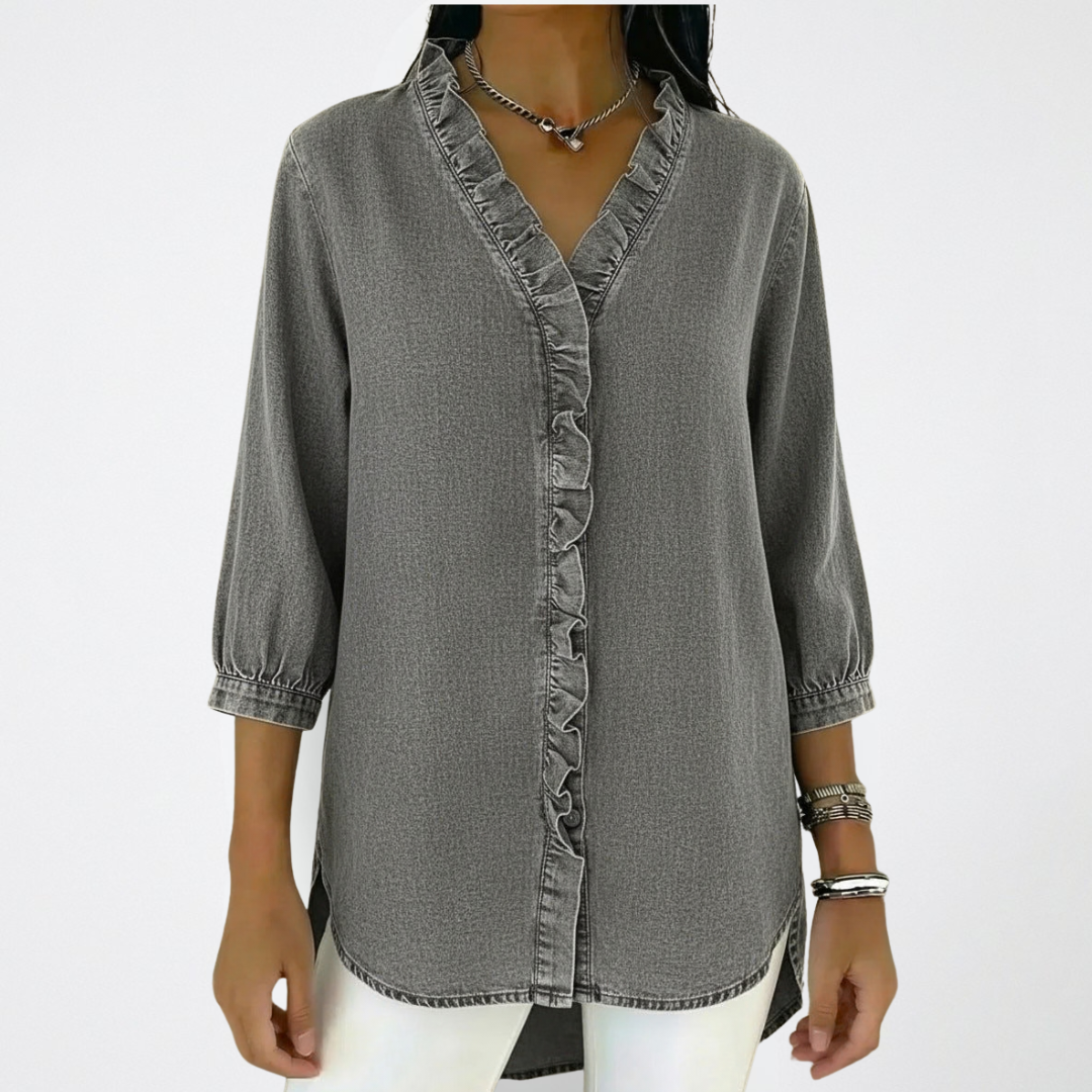 Karin | Stylish and sophisticated blouse with ruffles 1