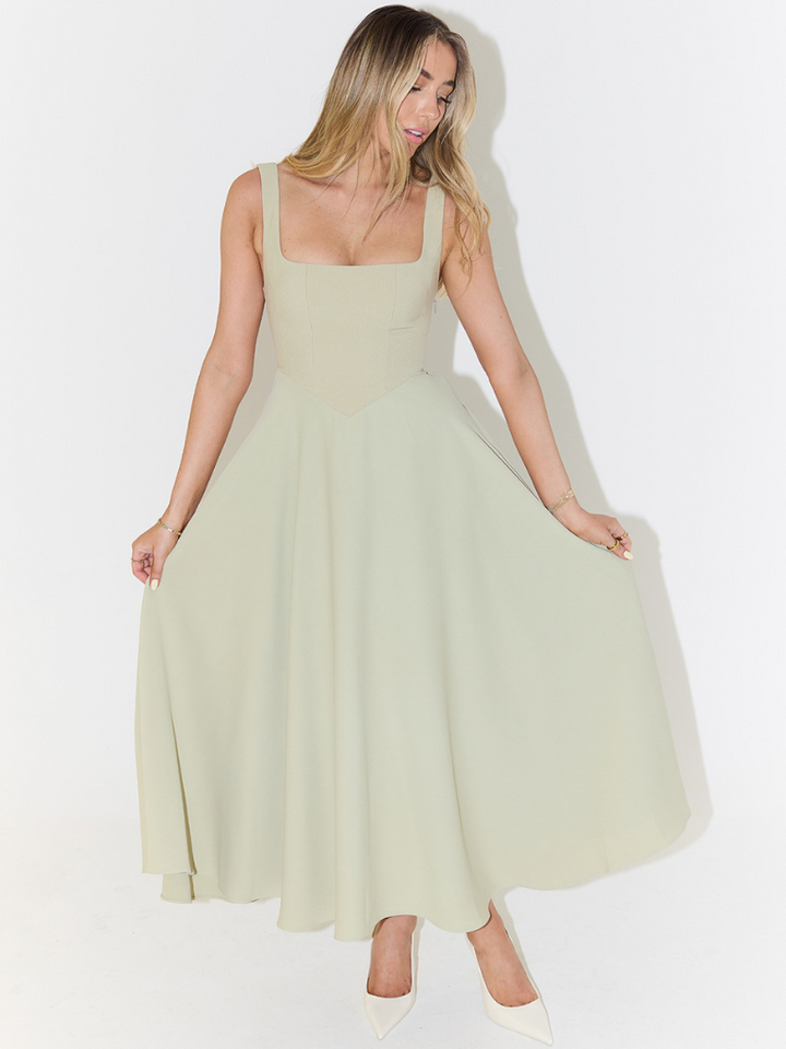 Kristin | Elegant and timeless midi dress 2