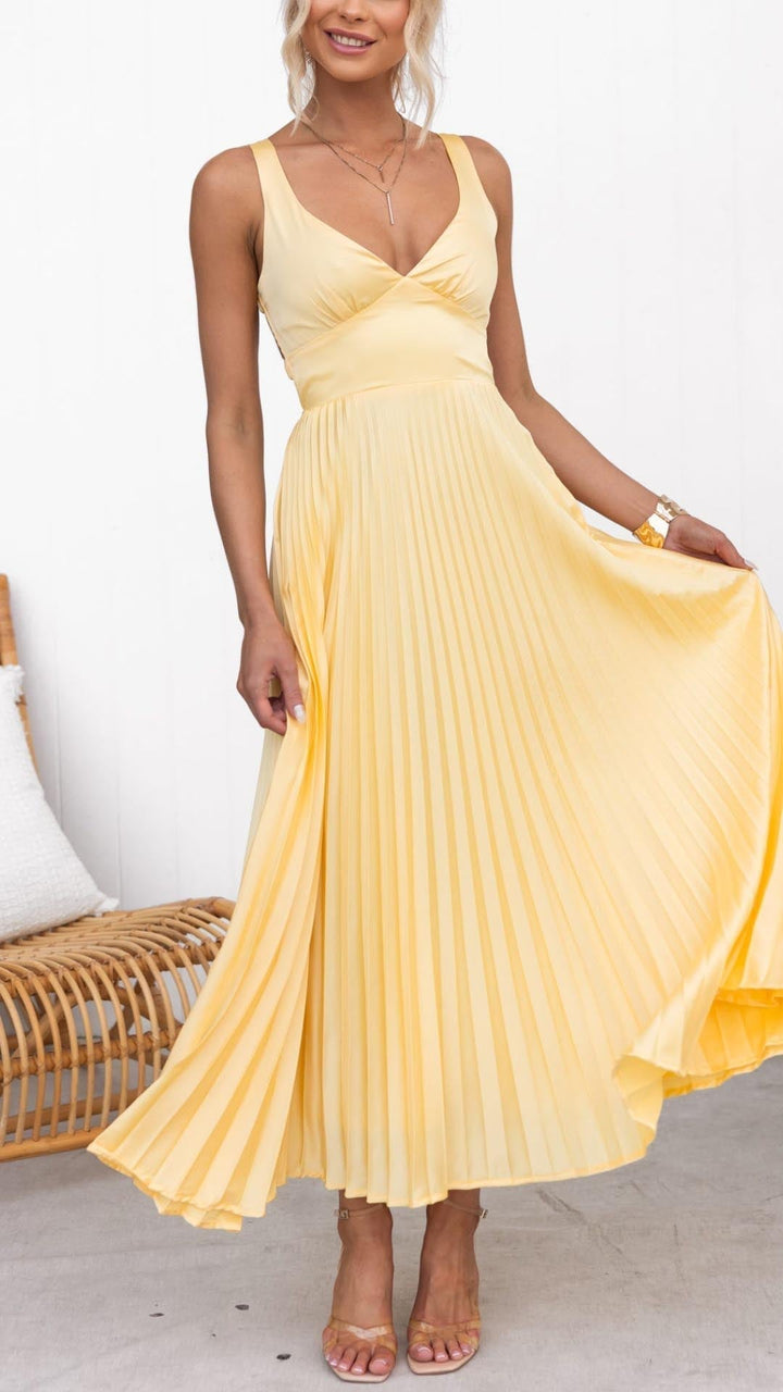 Latanya | Elegant Pleated Maxi Dress with Adjustable Straps 1