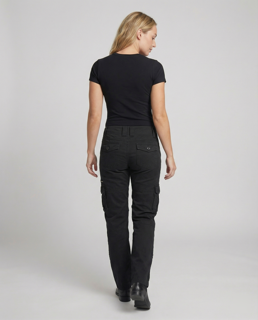 Leah | Lightweight and durable utility cargo pants 3