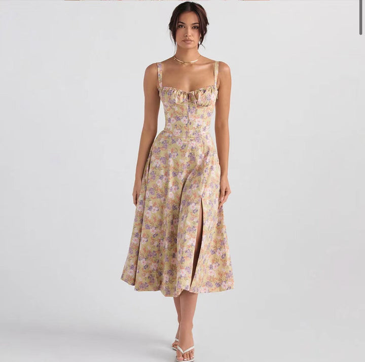 Leonie | Airy and figure-hugging summer dress 8