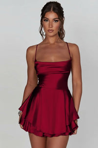 Luna | Satin Mini-Cocktailkleid mit quadratischem Ausschnitt und Rüschenrock