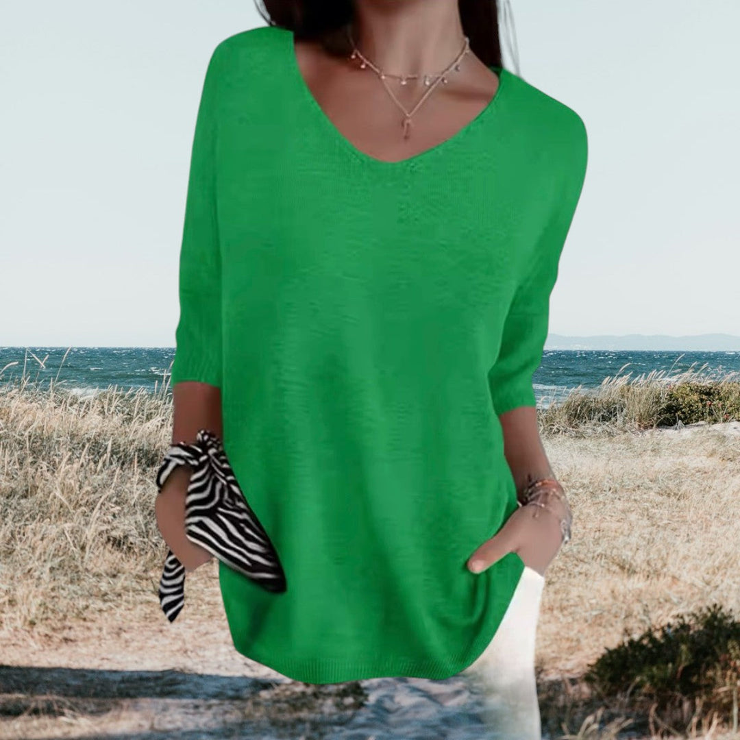 Lina | Lightweight women's top with V-neck 2