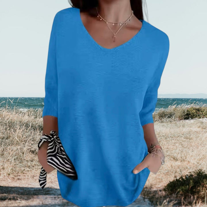 Lina | Lightweight women's top with V-neck 6