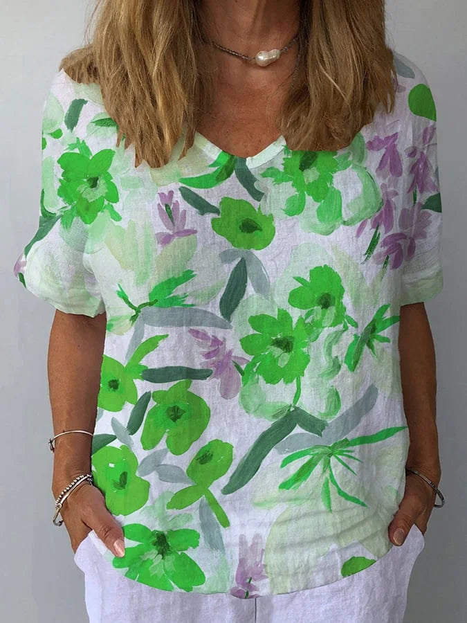 Lina | Relaxed Fit Retro Floral Women's Top 5
