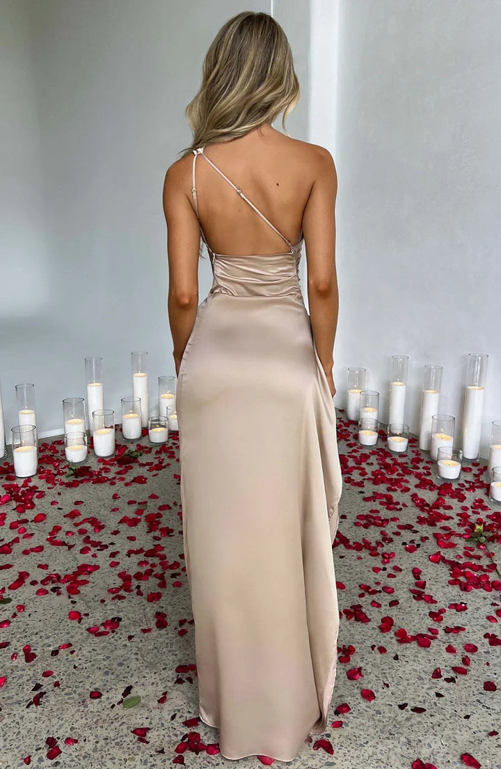 Linda | One shoulder evening dress with high slit 4
