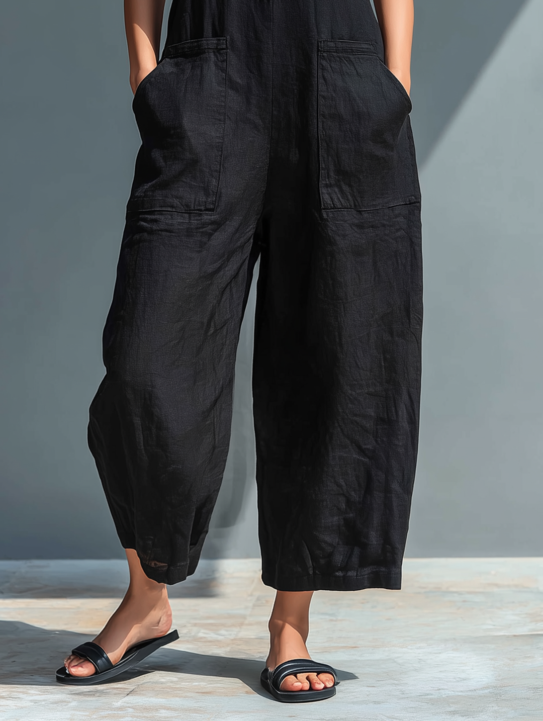 Livia | Elegant Sleeveless Women's Jumpsuit 4